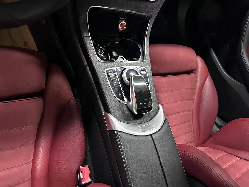 Mercedes-Benz C-Class — миниатюра 10