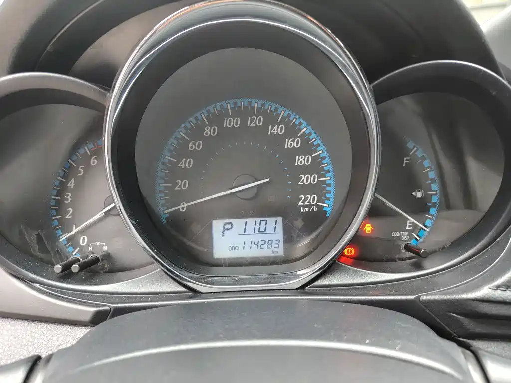 Toyota Yaris L — миниатюра 21