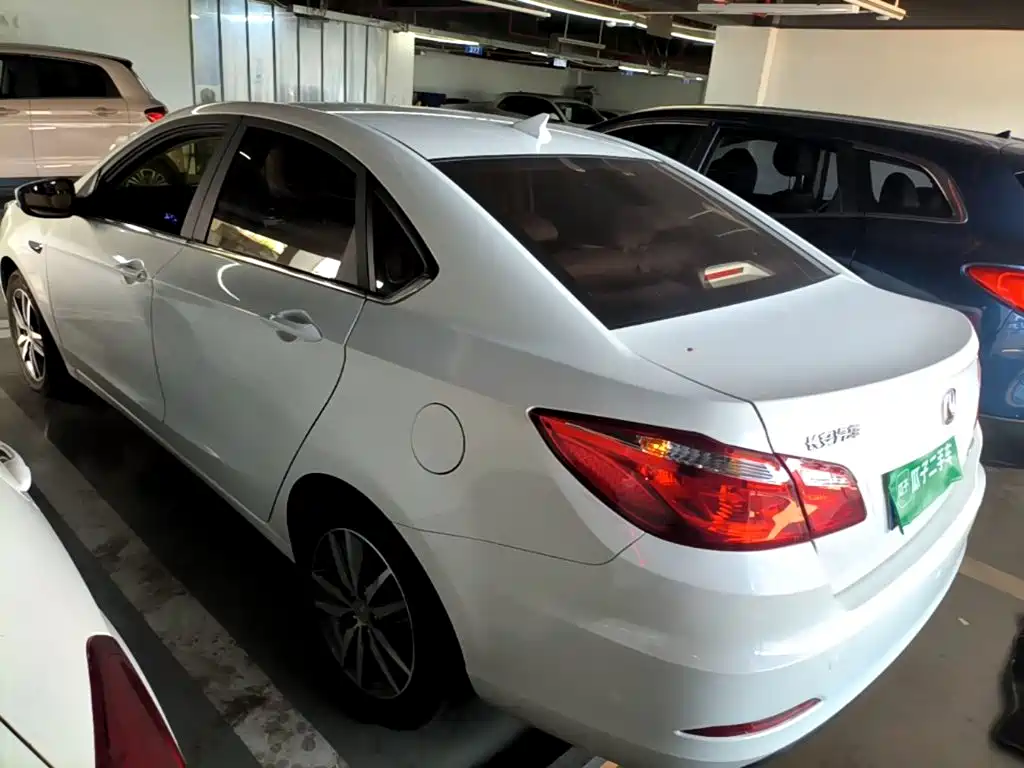 Changan Eado — миниатюра 5