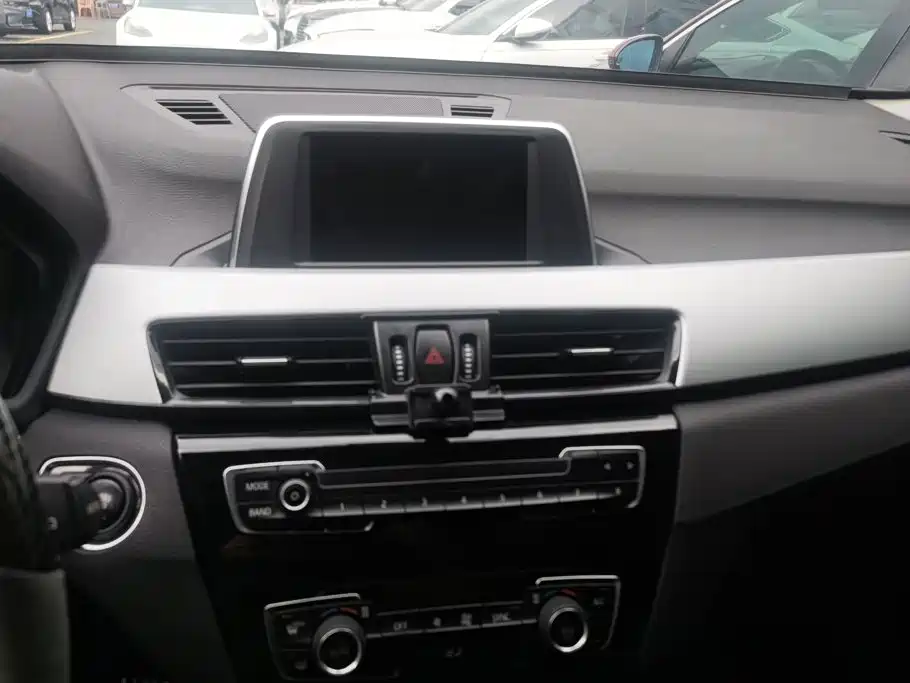 BMW X1 — миниатюра 13