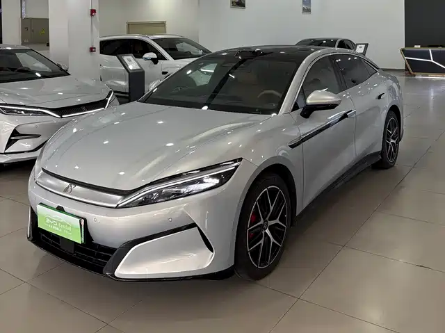 BYD HAN L 2025