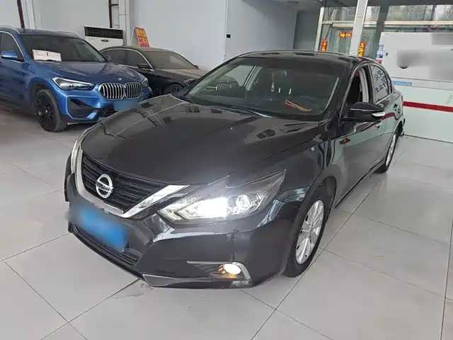 NISSAN TEANA 2018