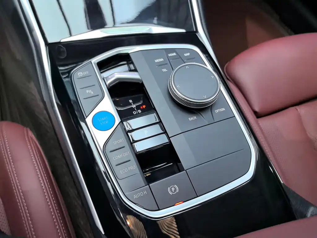 BMW i3 — миниатюра 14