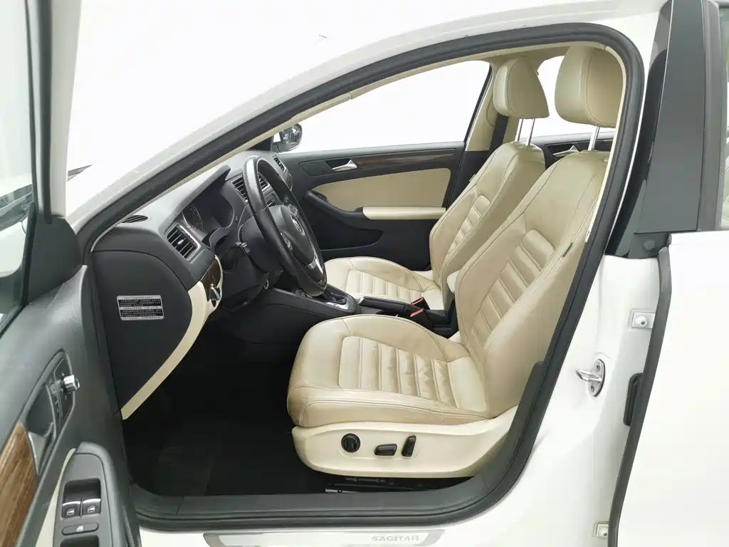 Volkswagen Sagitar — миниатюра 10