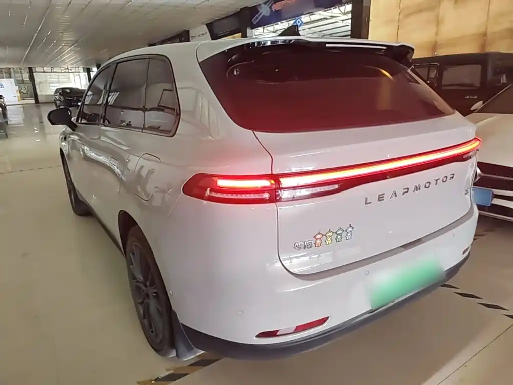Leapmotor Leapmotor C10 — миниатюра 5