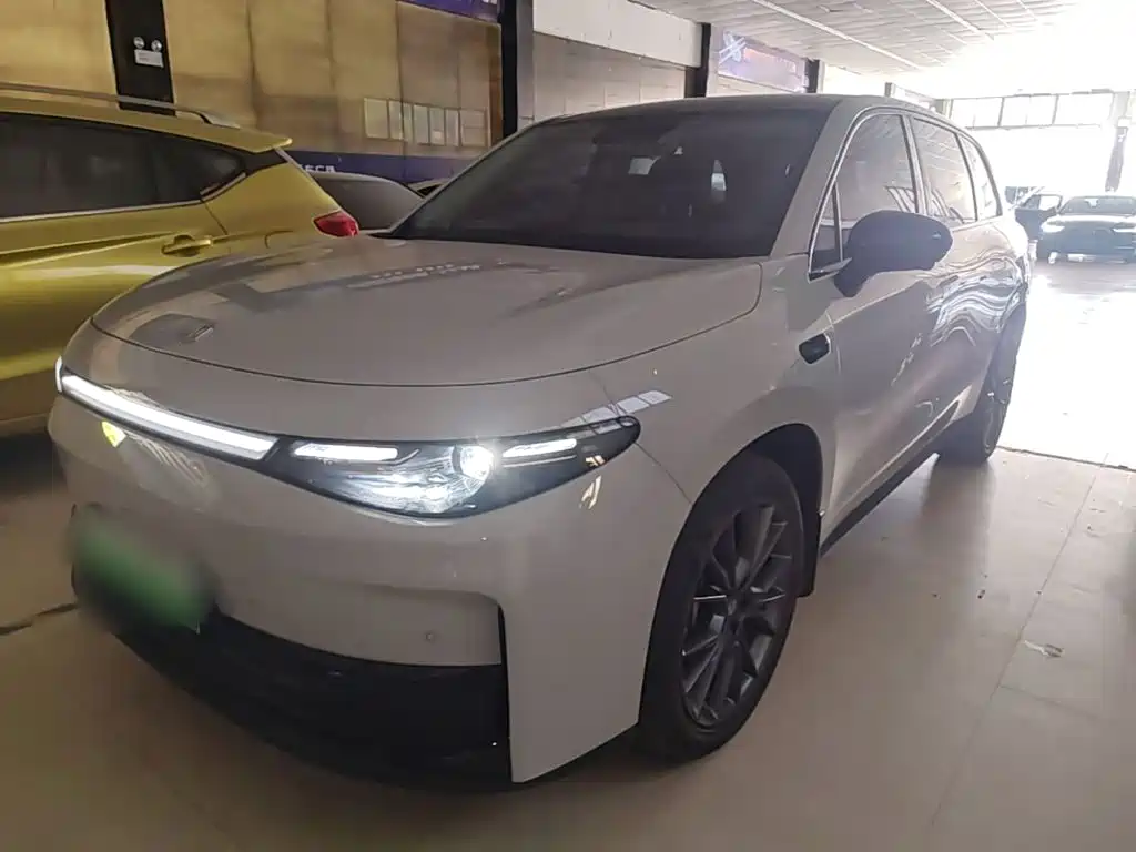 Leapmotor Leapmotor C10 — миниатюра 2