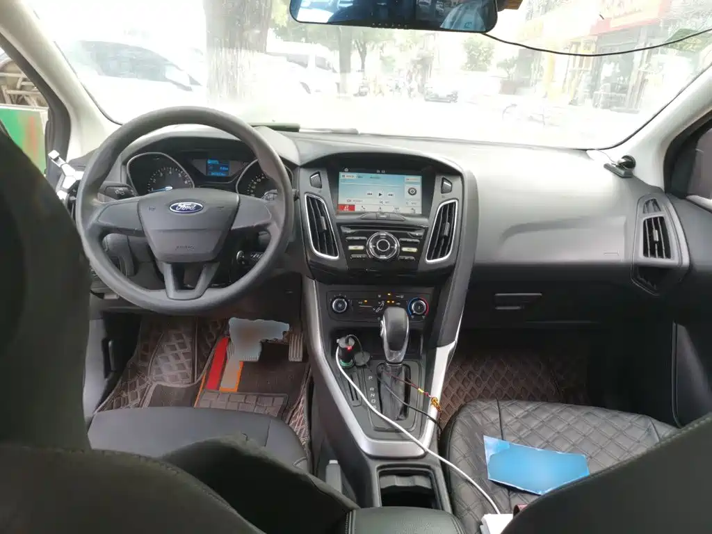Ford Focus — миниатюра 5