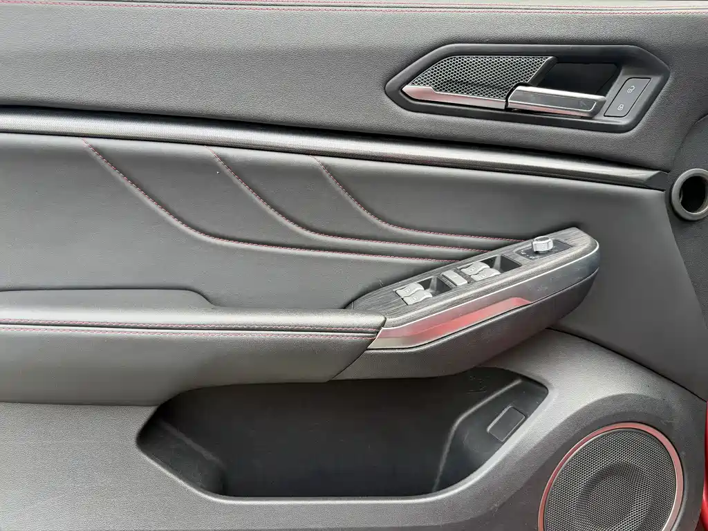 Wey Wey VV5 — миниатюра 15