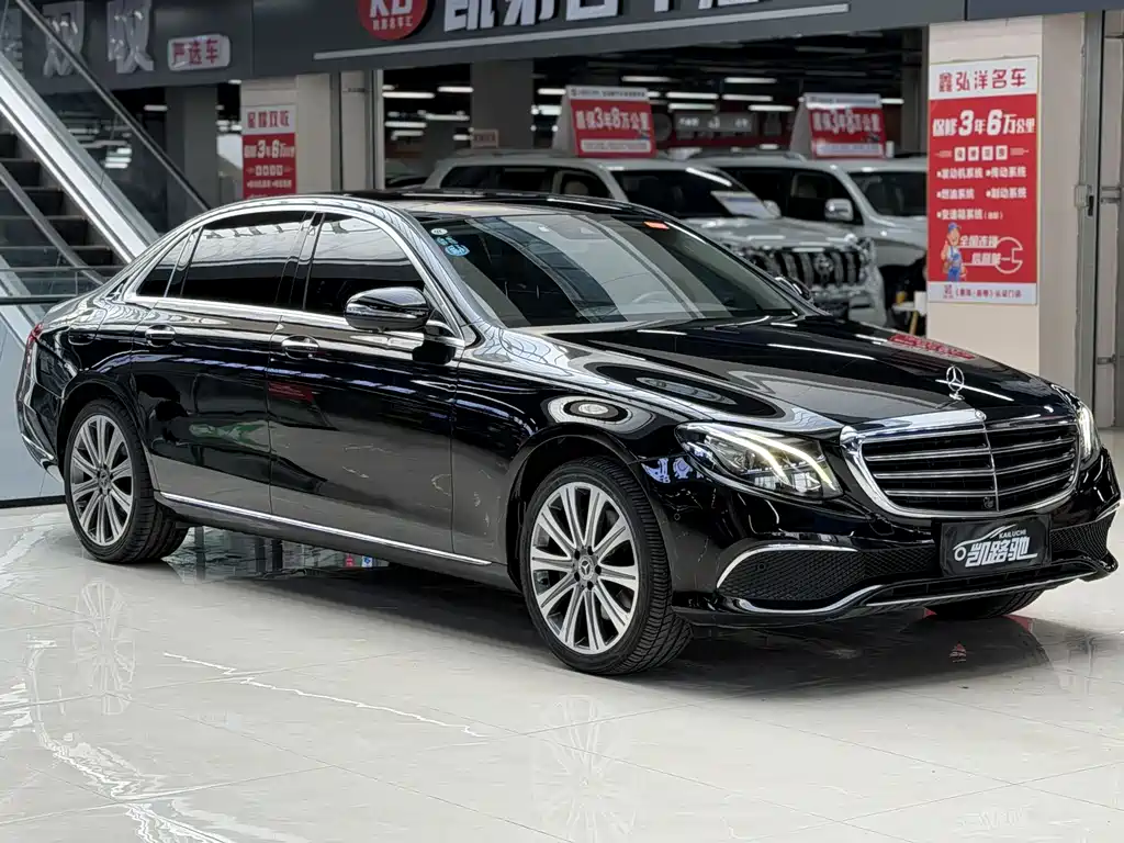 MERCEDES-BENZ E CLASS