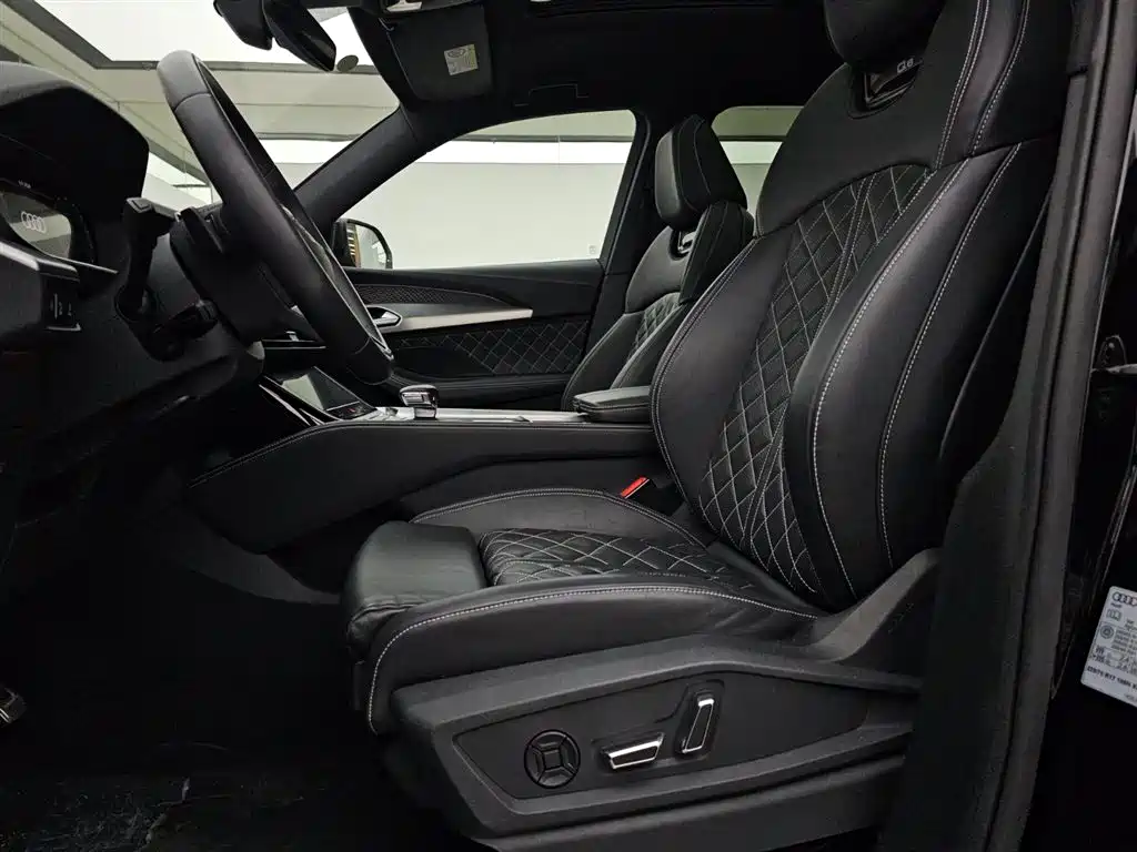 Audi Q6 2023 50 TFSI quattro