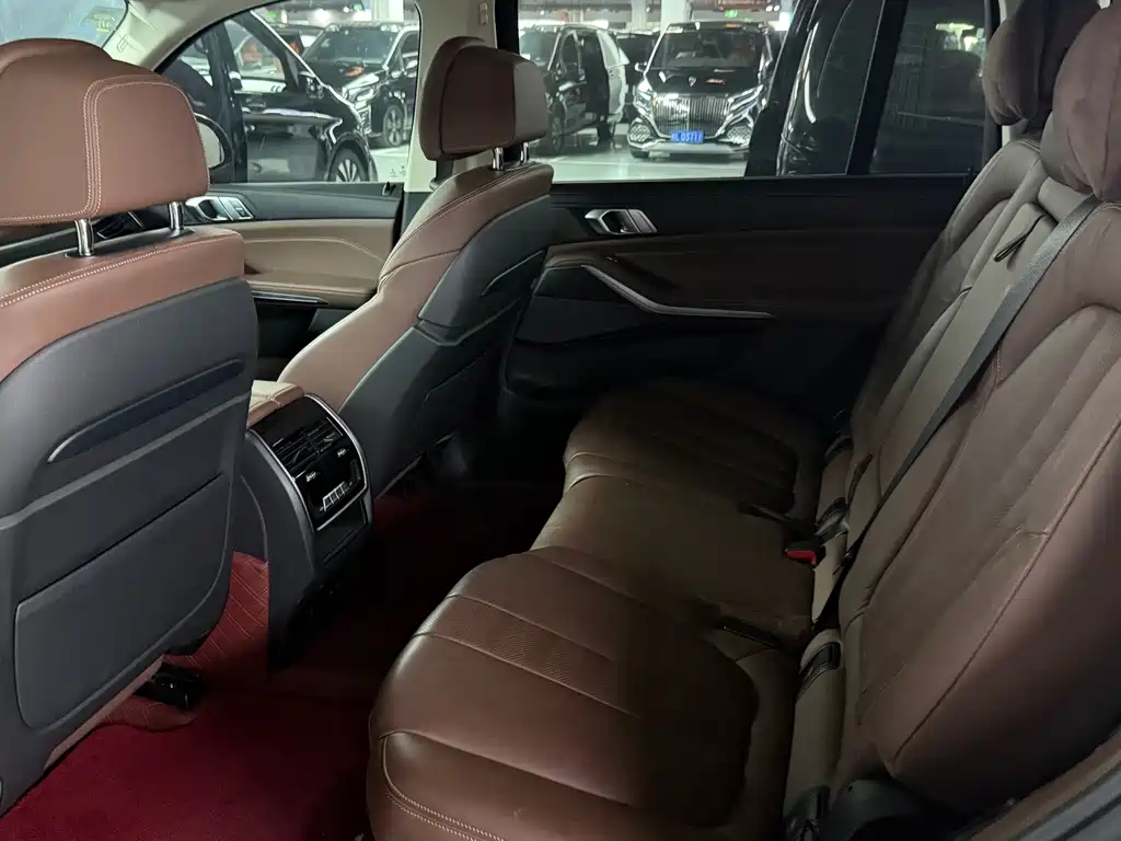 BMW X7 — миниатюра 4