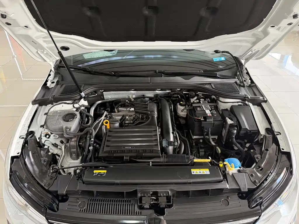 Volkswagen Golf — миниатюра 13
