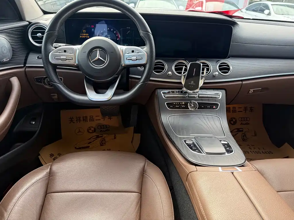 Mercedes-Benz E-Class — миниатюра 9