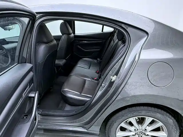 Mazda 3 Axela — миниатюра 10