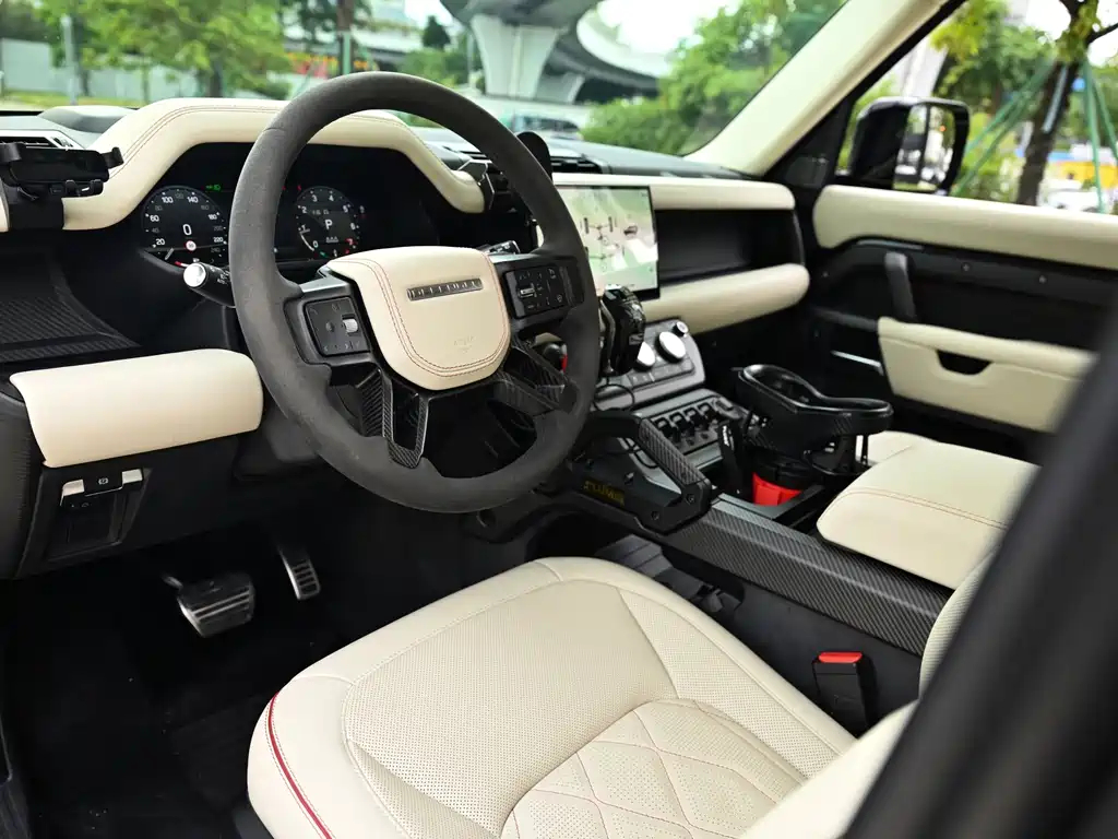 Land Rover Defender — миниатюра 6