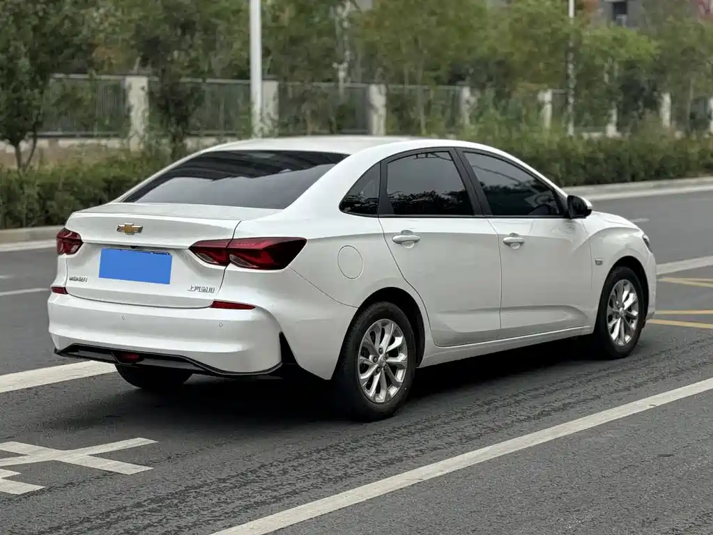 Chevrolet Monza — миниатюра 9
