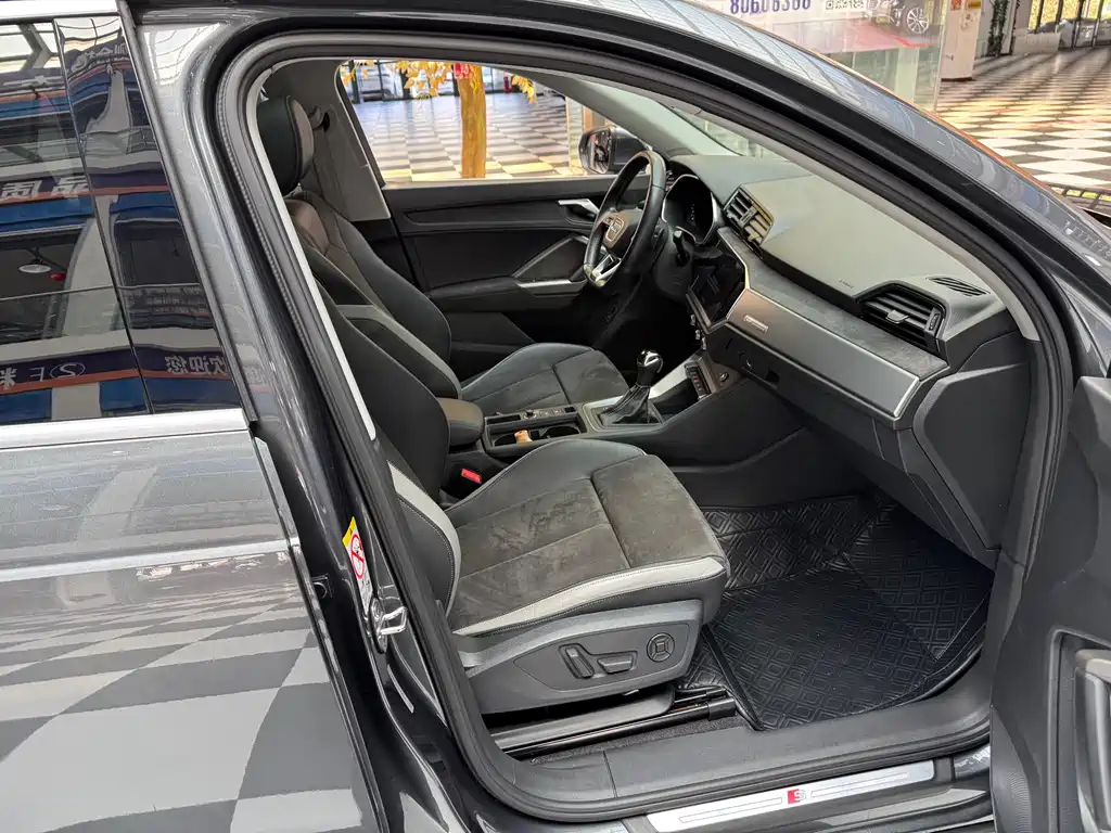 Audi Q3 — миниатюра 20