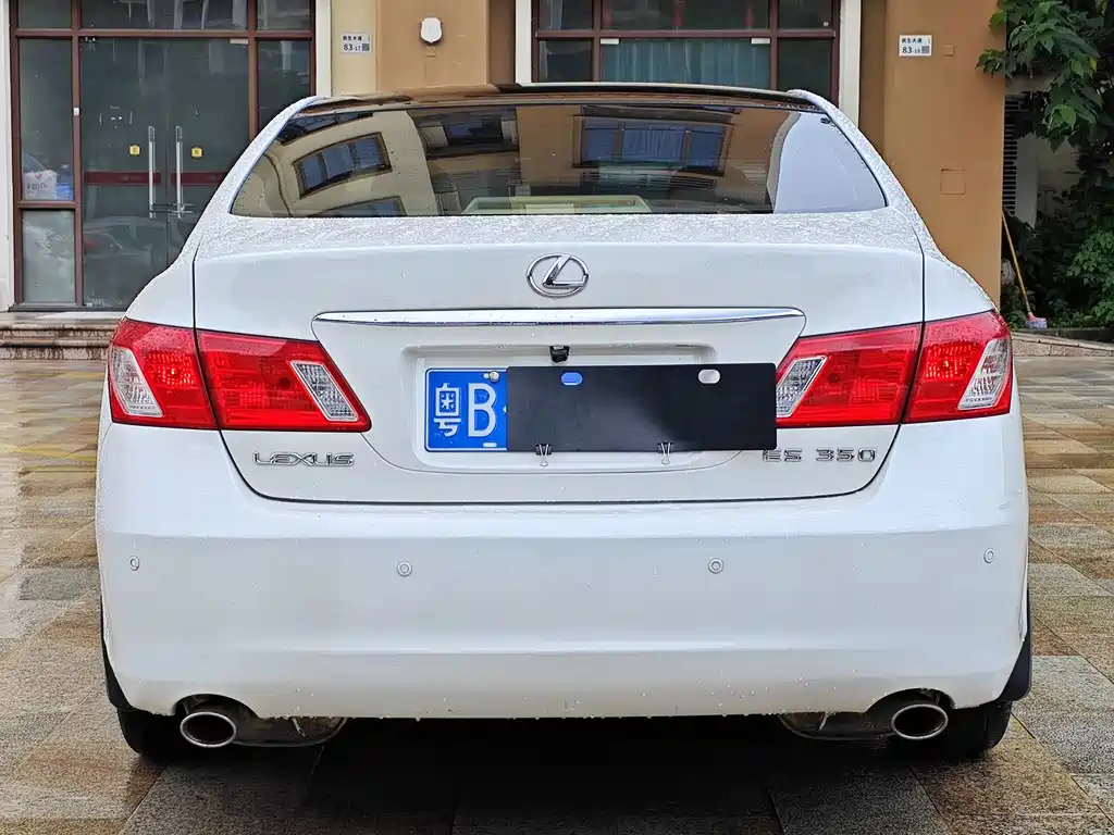 Lexus ES — миниатюра 4