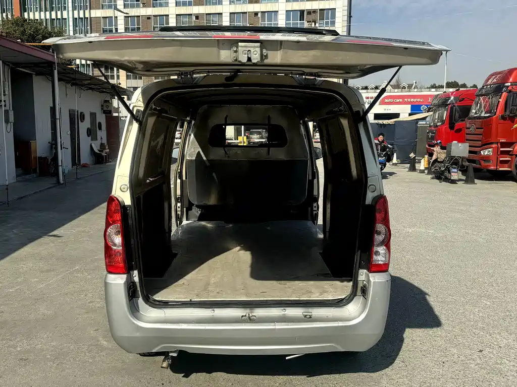 WULING WULING RONGGUANG