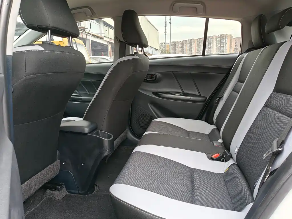 TOYOTA YARIS L ZHIXUAN