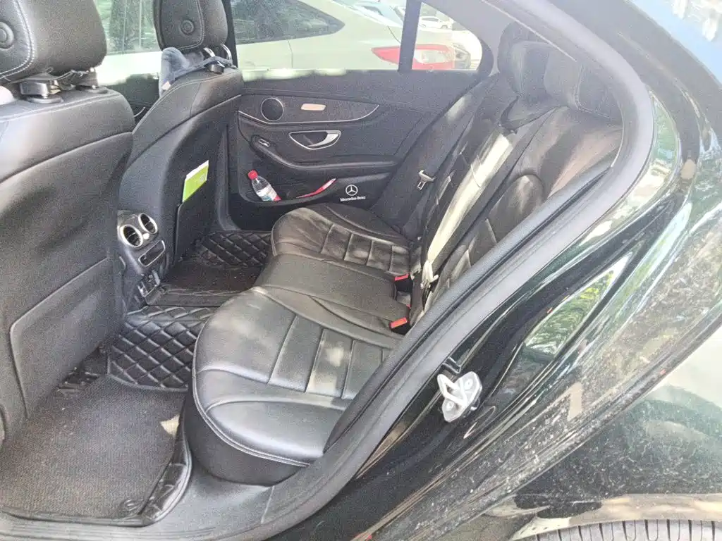 Mercedes-Benz C-Class — миниатюра 15