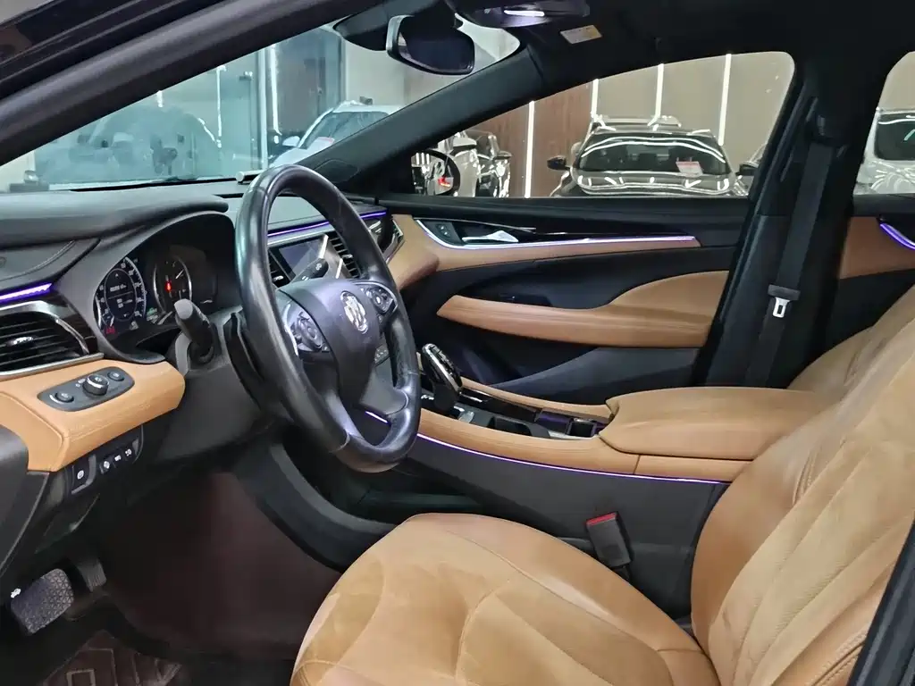 Buick LaCrosse — миниатюра 6