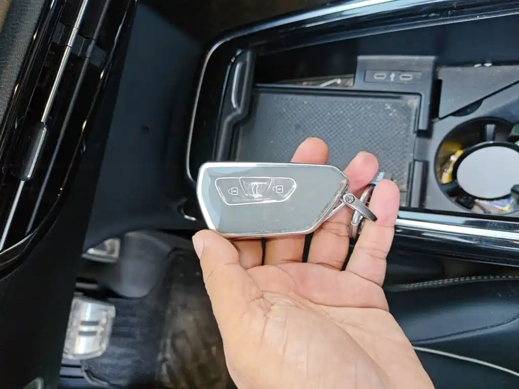 Volkswagen ID.4 X — миниатюра 9