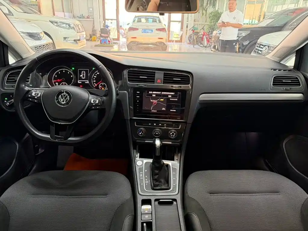 Volkswagen Golf — миниатюра 5