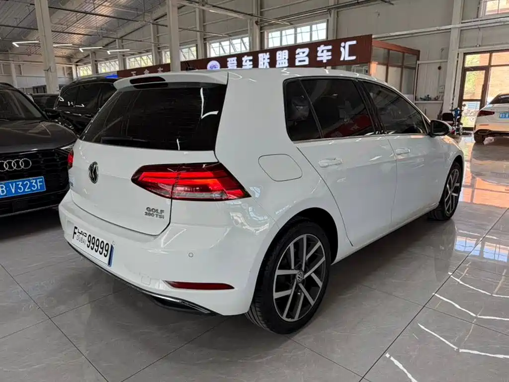 Volkswagen Golf — миниатюра 9