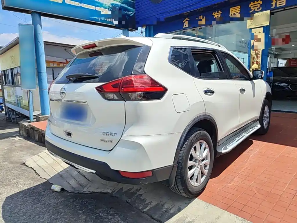 Nissan X-Trail — миниатюра 7