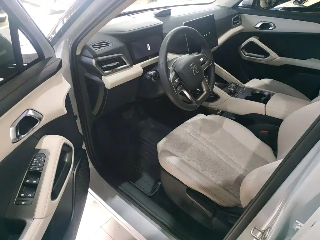 BYD Yuan UP — миниатюра 16
