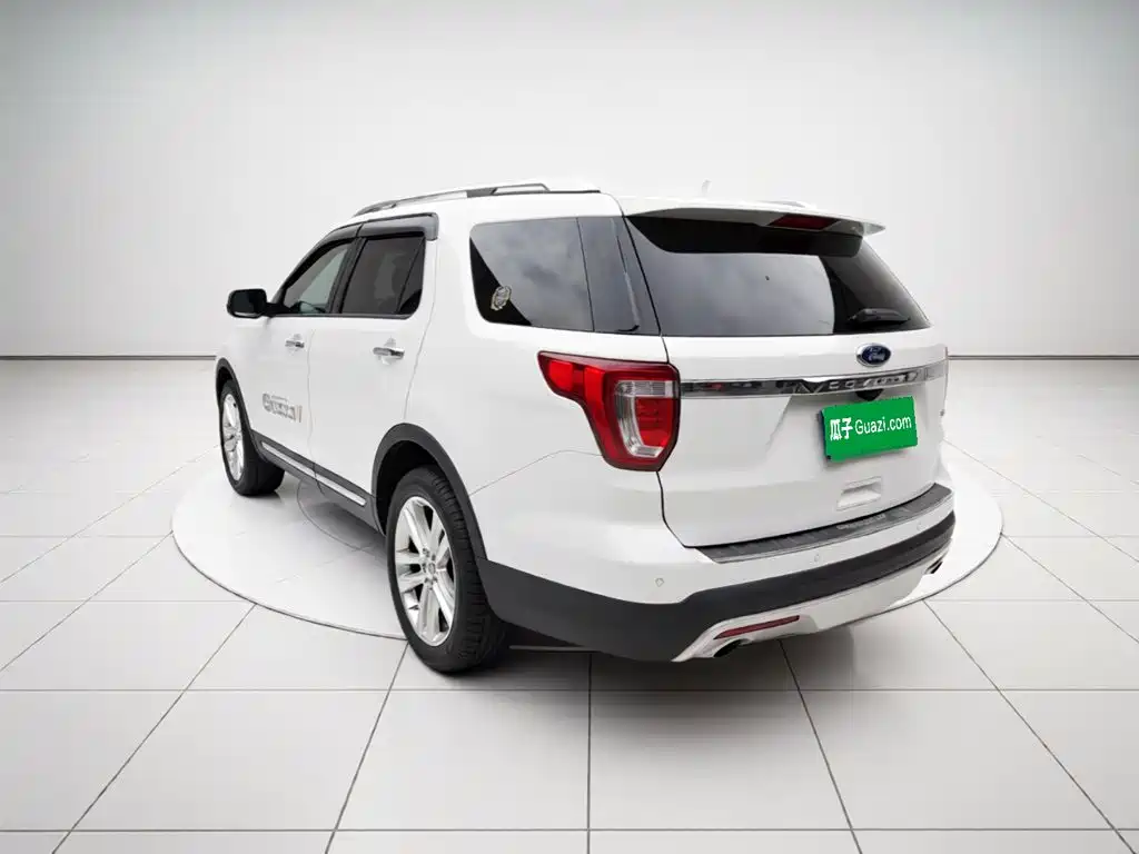 Ford Explorer (Import) — миниатюра 4