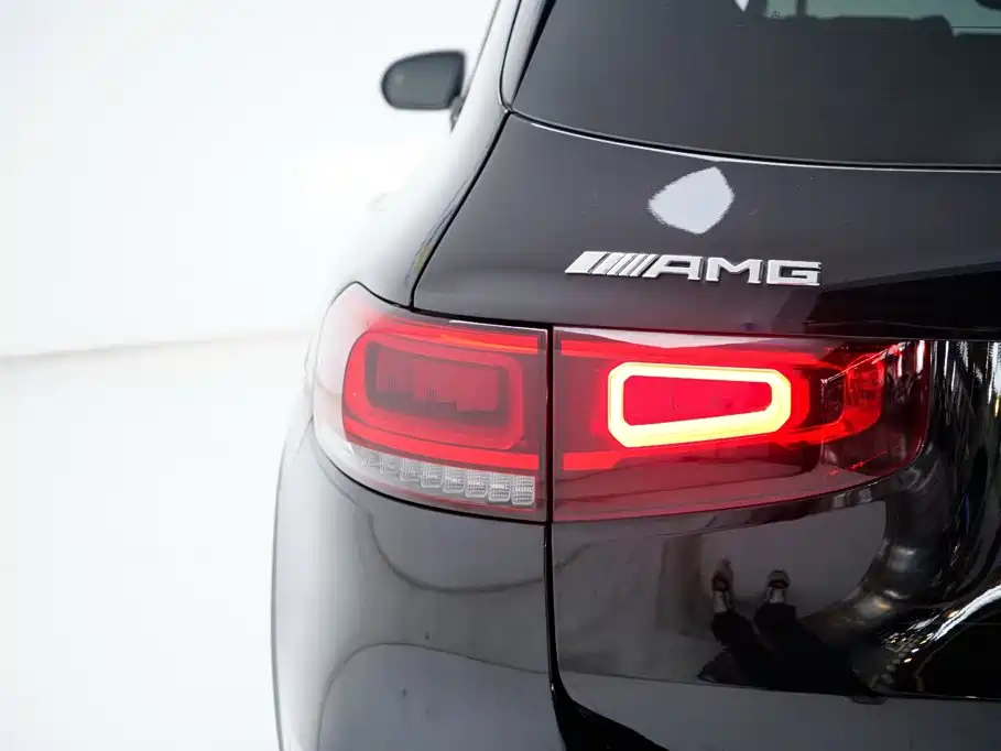 Mercedes-Benz GLB AMG — миниатюра 15