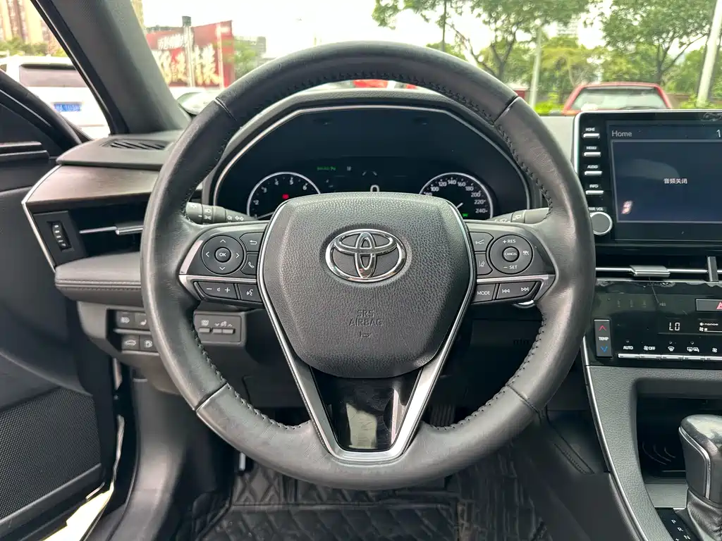 Toyota Avalon — миниатюра 19