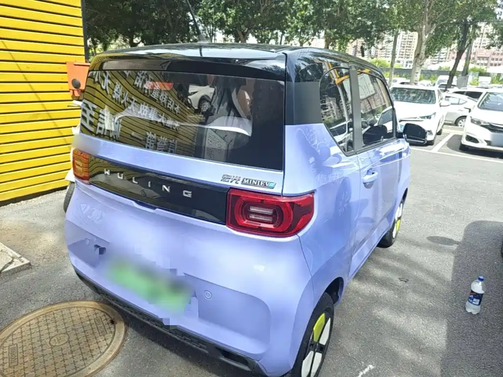 Wuling MINIEV — миниатюра 7