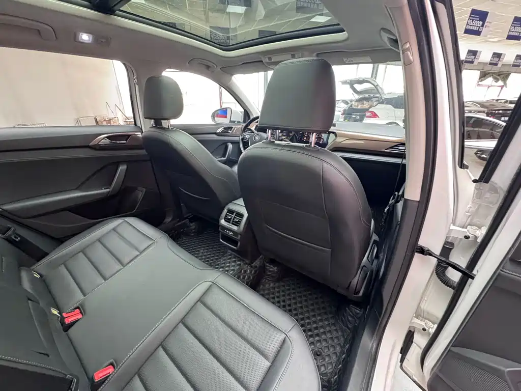 Volkswagen Tharu — миниатюра 15