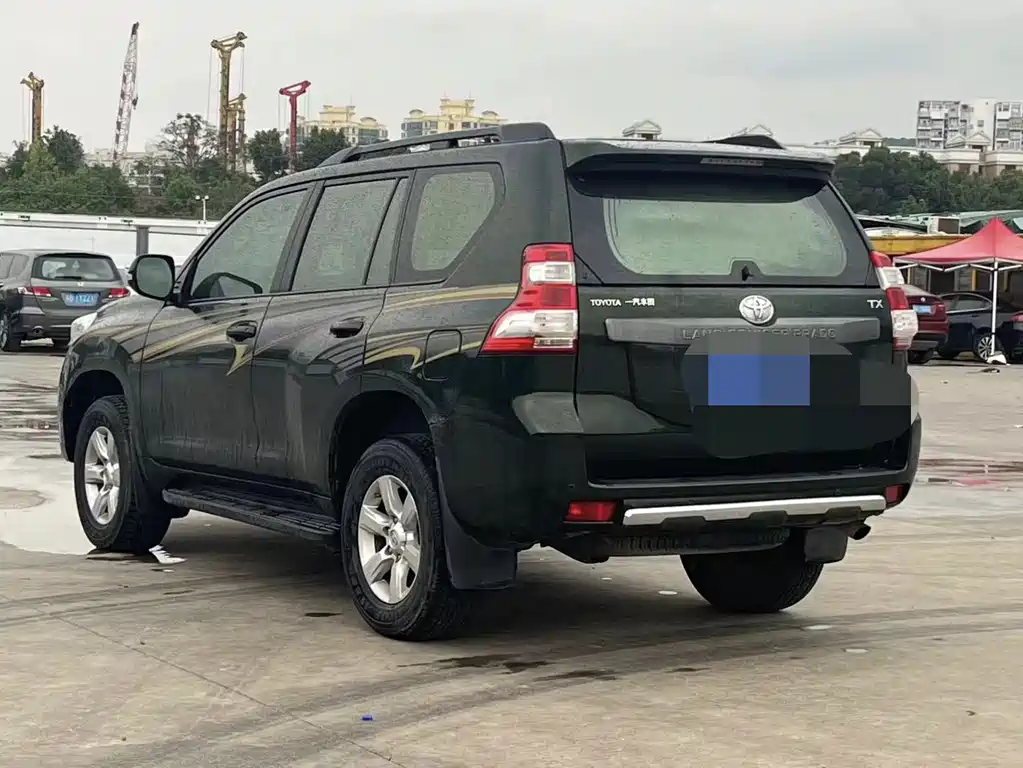 TOYOTA PRADO