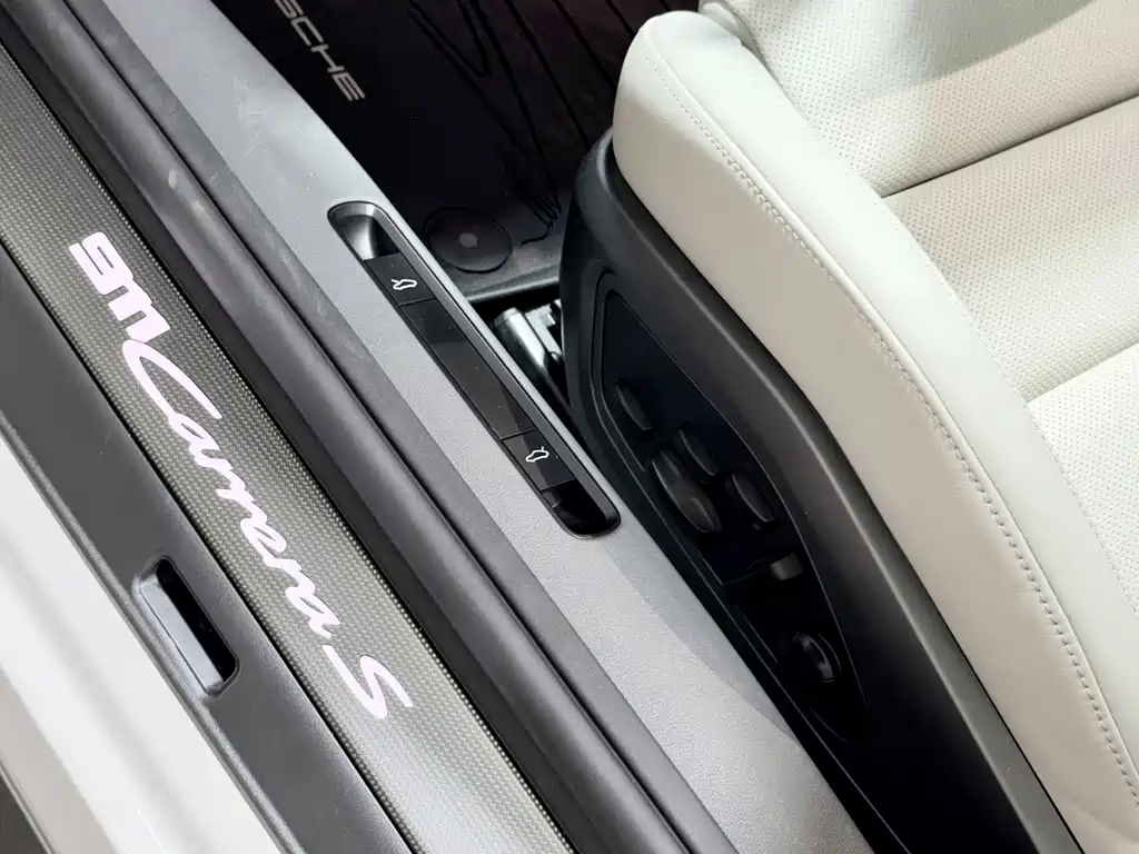 Porsche 911 — миниатюра 12