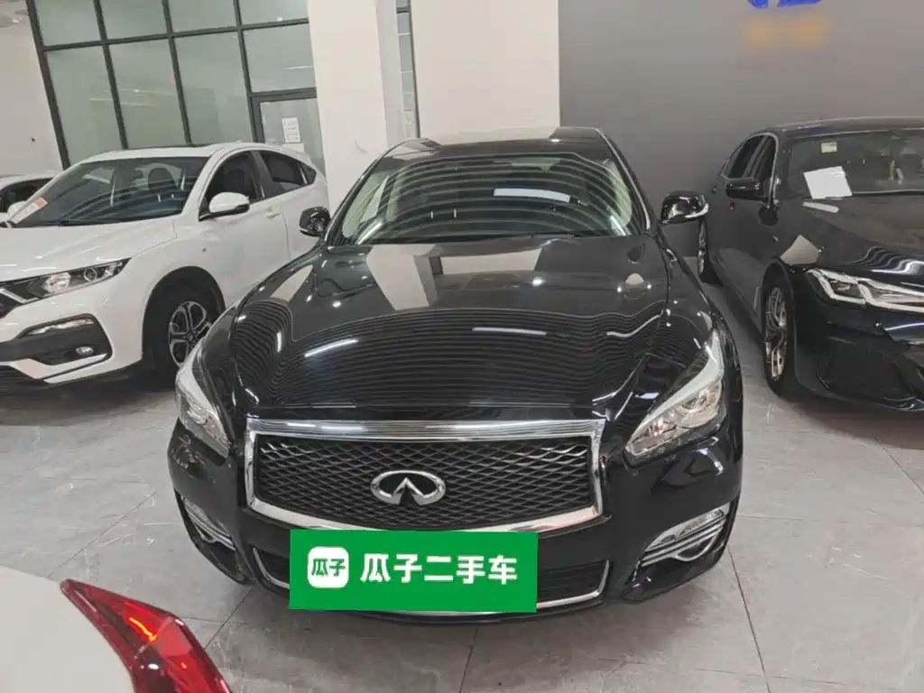 Infiniti Q70 — миниатюра 3
