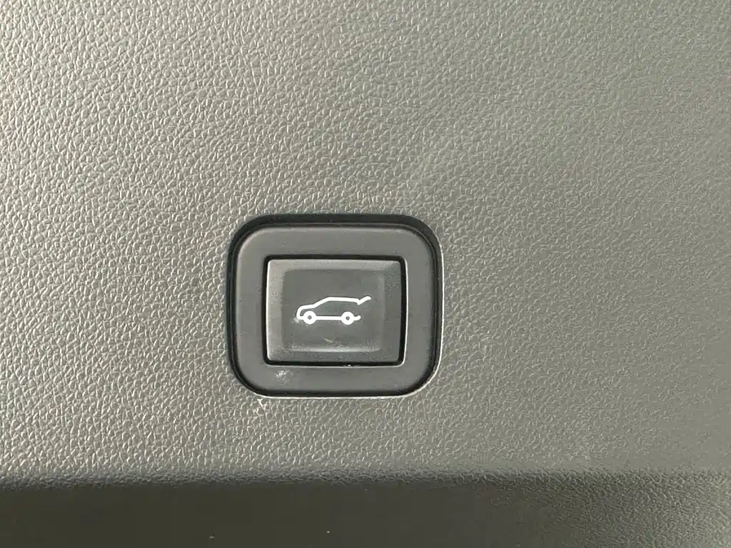 Cadillac XT6 — миниатюра 17