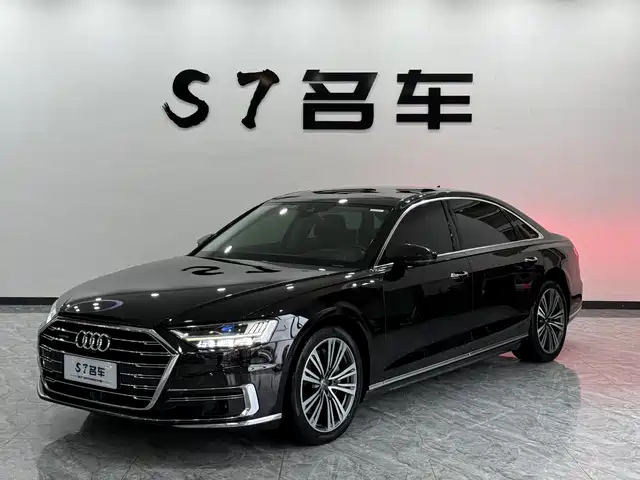 AUDI  A8 2019