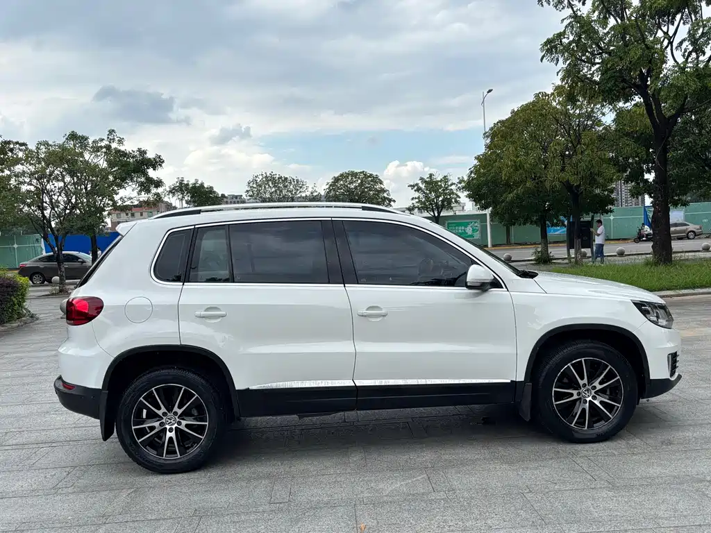 Volkswagen Tiguan — миниатюра 15