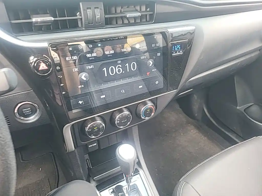 Toyota Corolla — миниатюра 13
