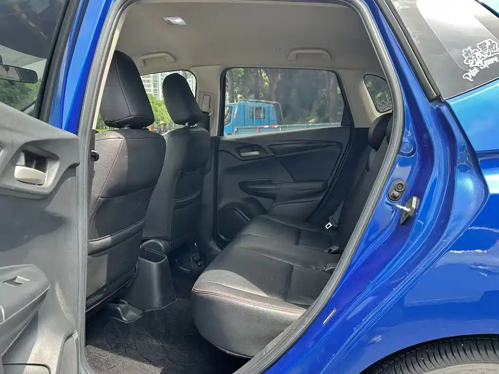 Honda Fit — миниатюра 5