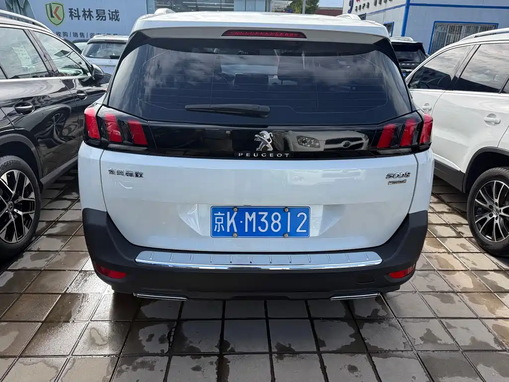 Peugeot 5008 — миниатюра 5