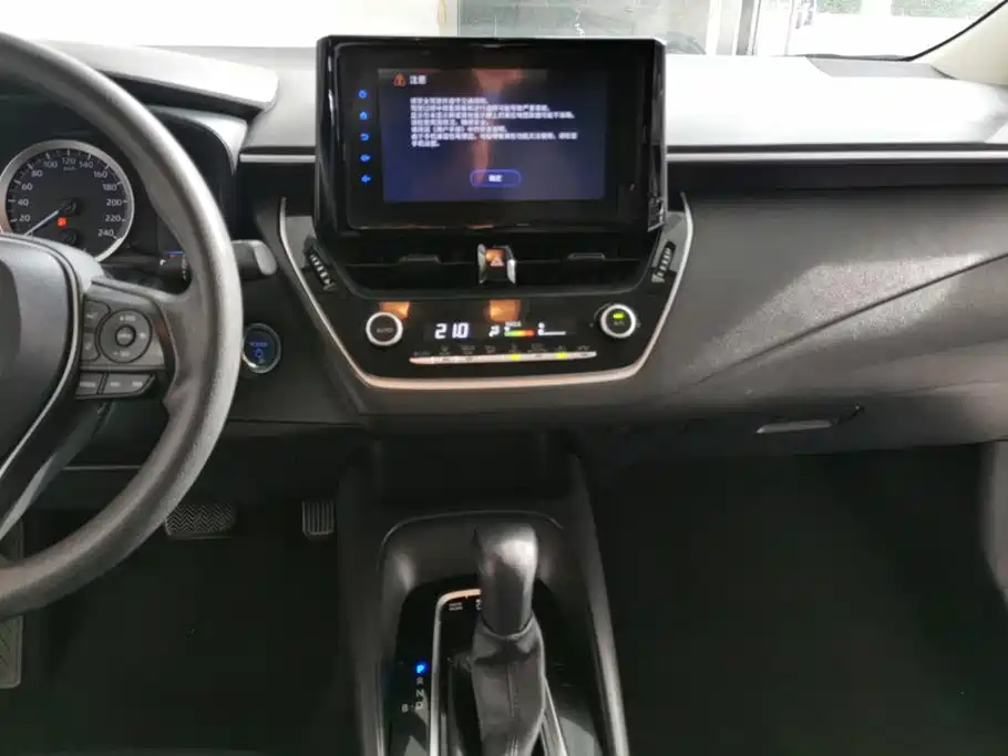 Toyota Corolla — миниатюра 13