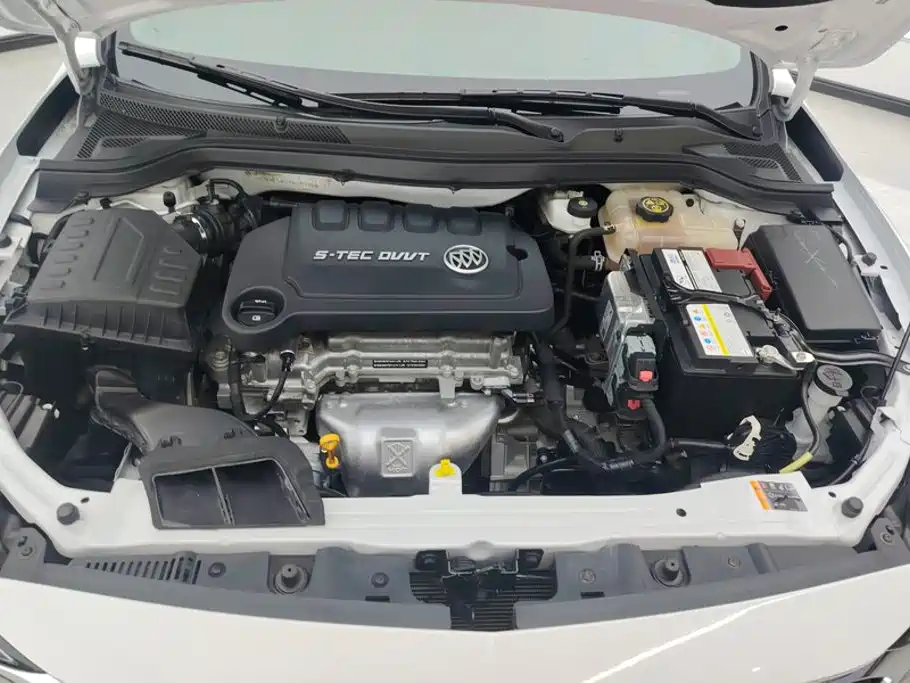 Buick Excelle — миниатюра 10