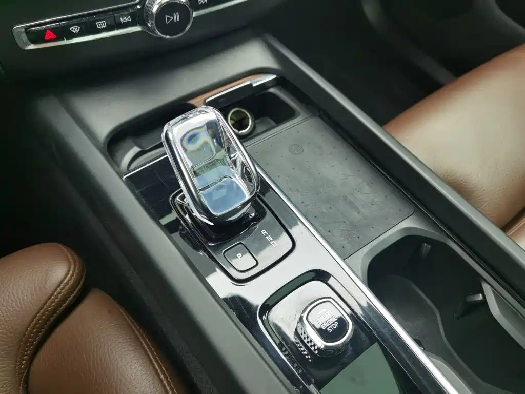 Volvo XC60 — миниатюра 13