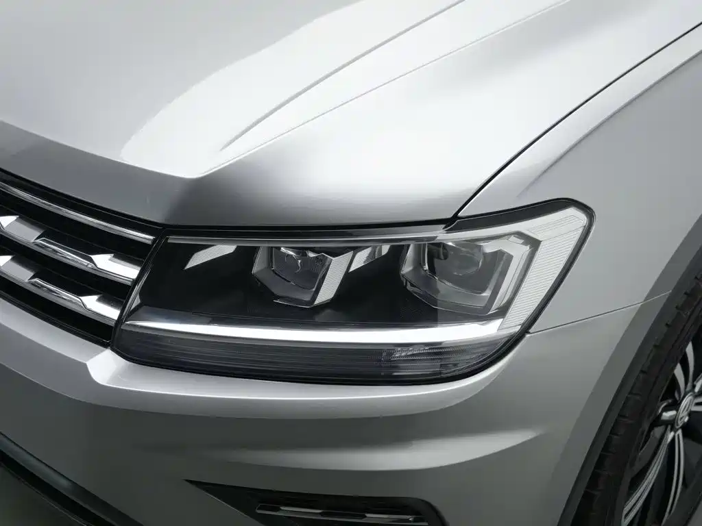 Volkswagen Tiguan L — миниатюра 7