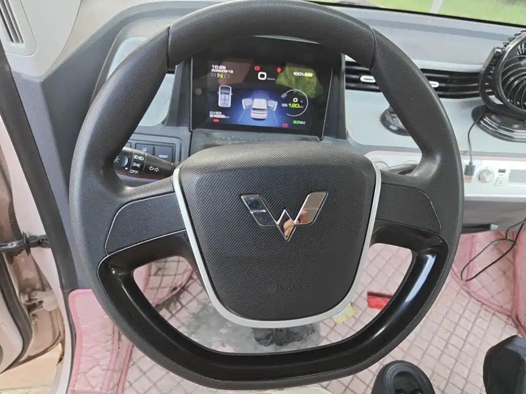 Wuling MINIEV — миниатюра 7